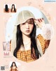 Shiori Kubo 久保史緒里, Seventeen セブンティーン 2022 春号 P4 No.c459dc